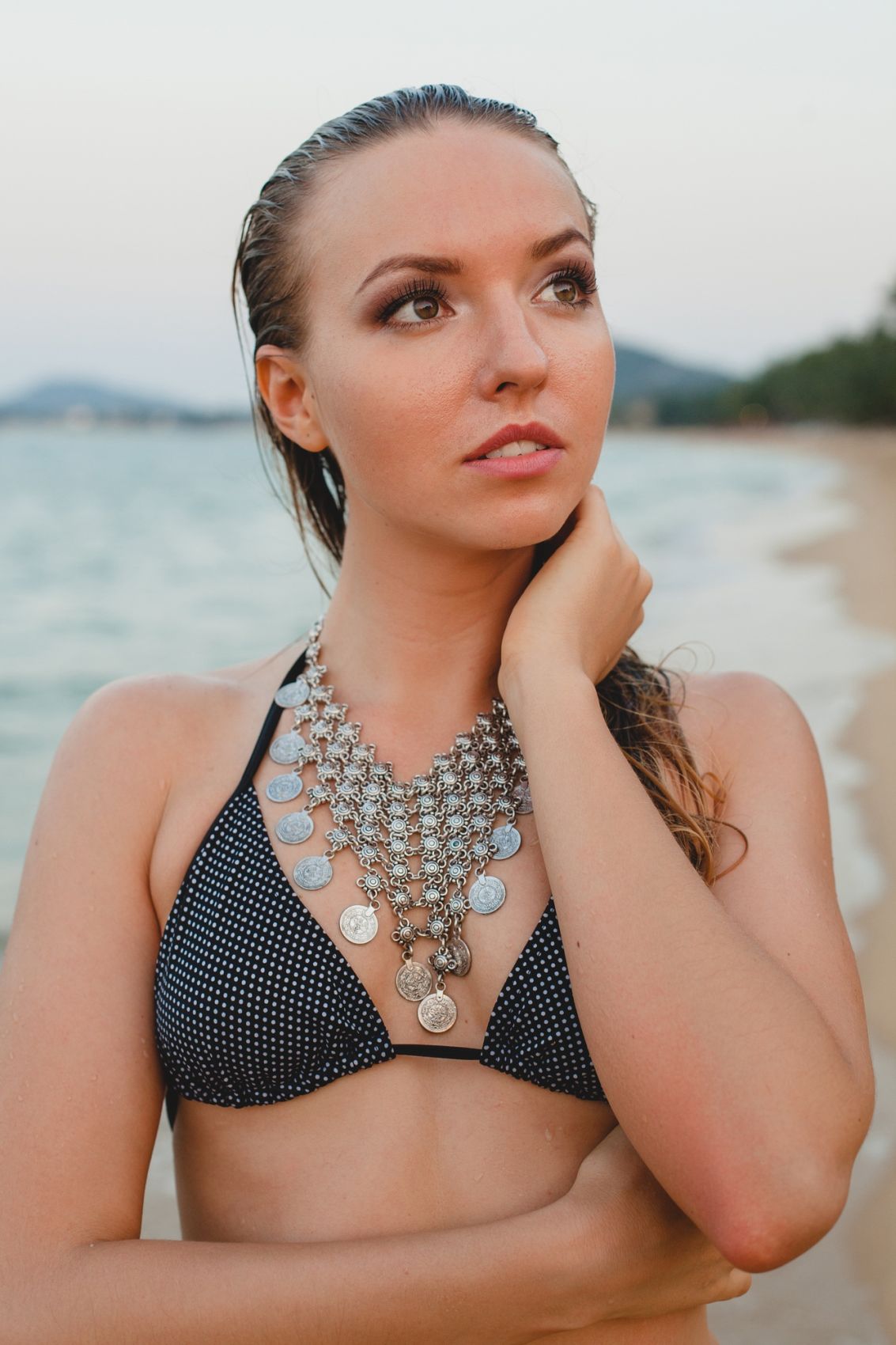 Biżuteria do casualowego stroju – codzienny styl z klasą